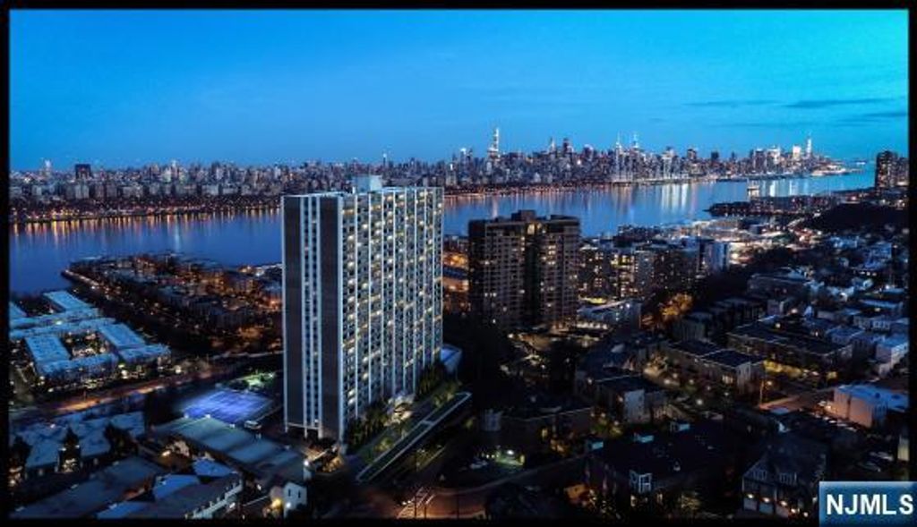 250 Gorge 8 C, Cliffside Park, NJ 07010