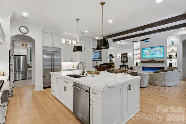 8921 Island Point Road, Charlotte, NC 28278