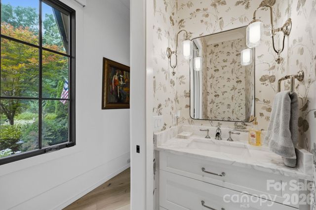 8921 Island Point Road, Charlotte, NC 28278