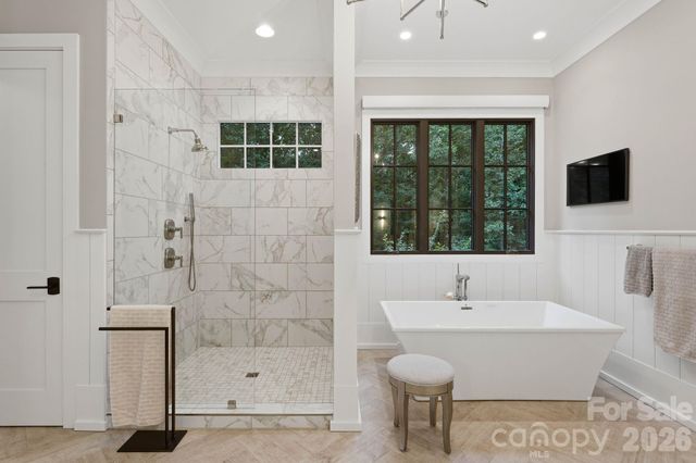8921 Island Point Road, Charlotte, NC 28278