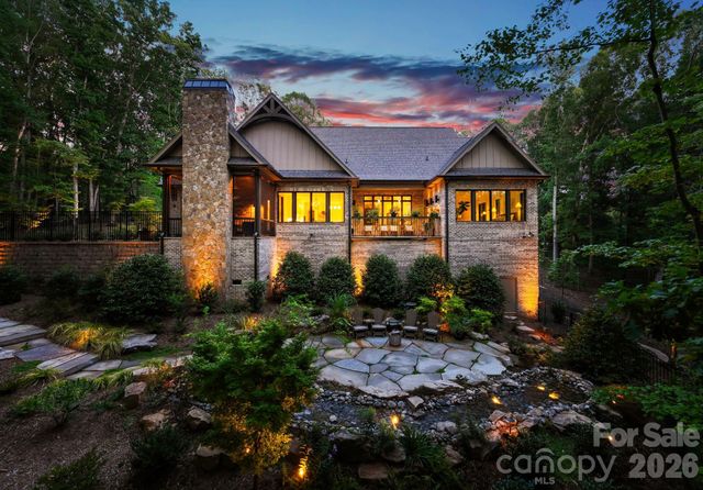 8921 Island Point Road, Charlotte, NC 28278