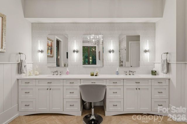 8921 Island Point Road, Charlotte, NC 28278