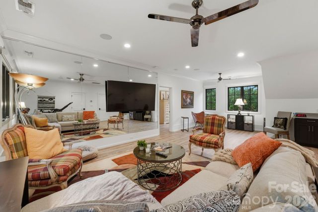 8921 Island Point Road, Charlotte, NC 28278