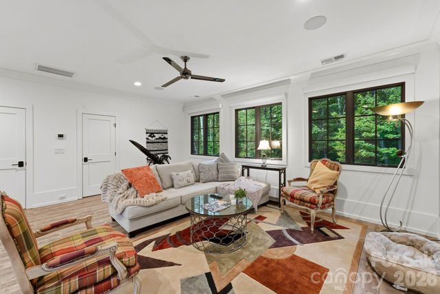 8921 Island Point Road, Charlotte, NC 28278