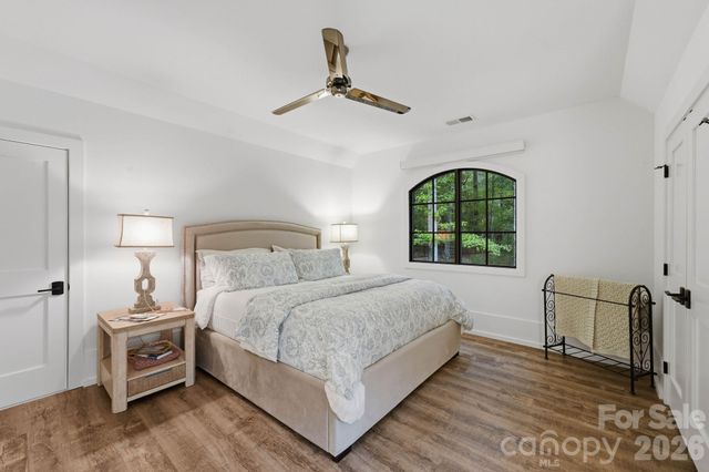 8921 Island Point Road, Charlotte, NC 28278