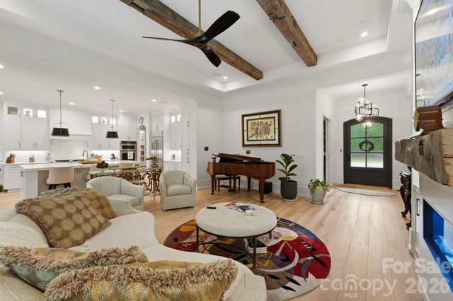 8921 Island Point Road, Charlotte, NC 28278