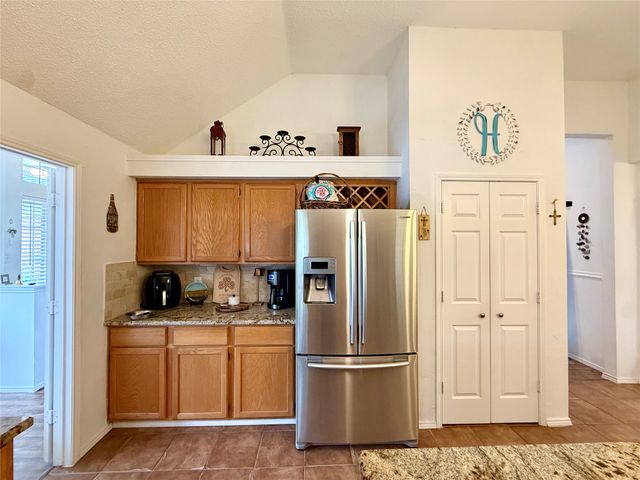 1658 Glenmore Drive, Lewisville, TX 75077