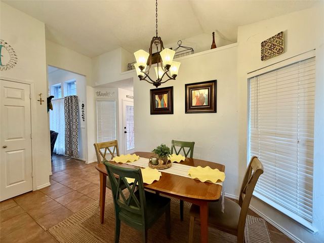 1658 Glenmore Drive, Lewisville, TX 75077