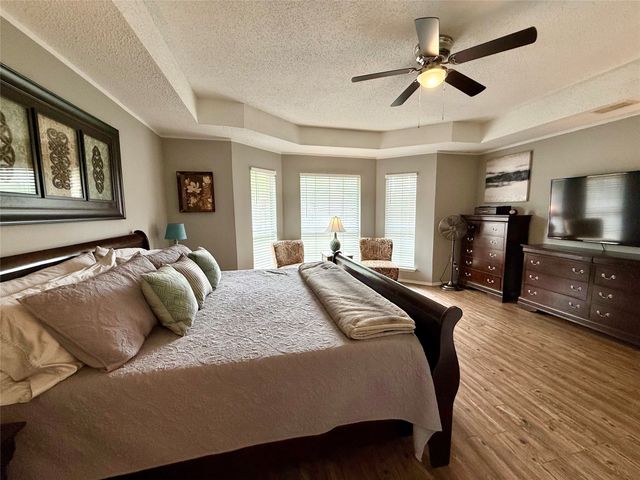 1658 Glenmore Drive, Lewisville, TX 75077