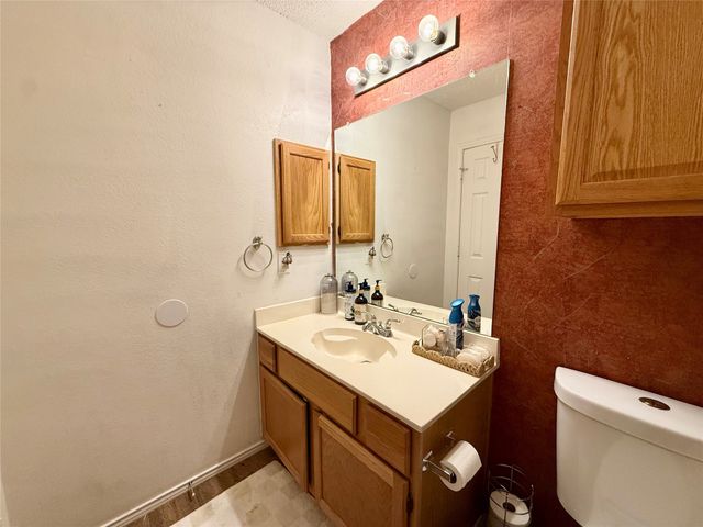 1658 Glenmore Drive, Lewisville, TX 75077