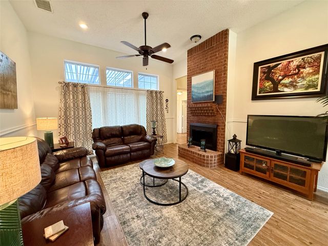 1658 Glenmore Drive, Lewisville, TX 75077