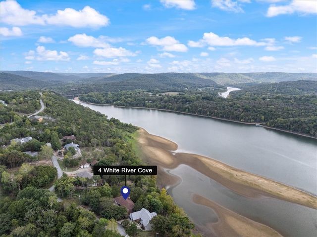 4 White River Cove, Holiday Island, AR 72631