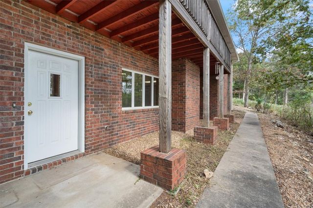 4 White River Cove, Holiday Island, AR 72631