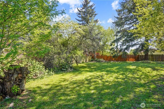 1417 SW Donovan Street, Seattle, WA 98106