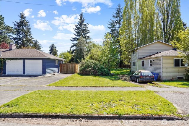 1417 SW Donovan Street, Seattle, WA 98106