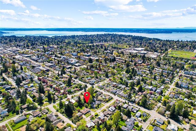 1417 SW Donovan Street, Seattle, WA 98106