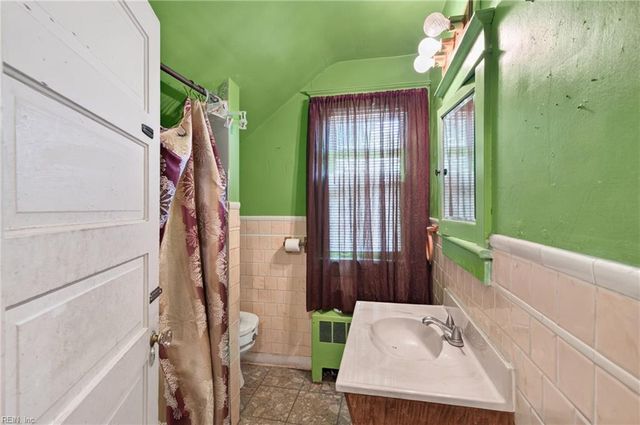 1255 23rd ST, Newport News, VA 23607