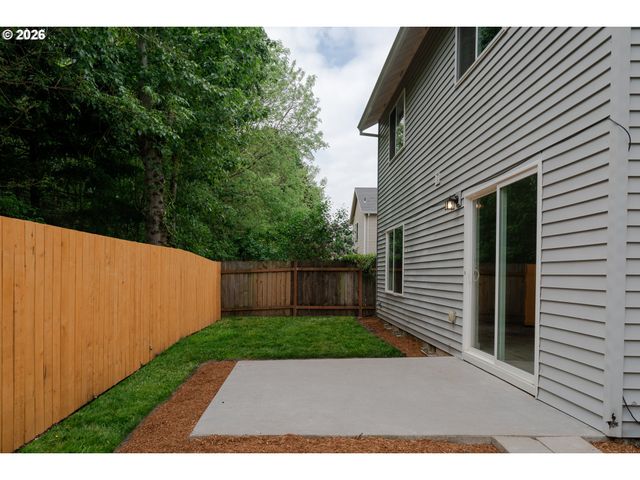 1006 Ne MARINERS Loop, Portland, OR 97211