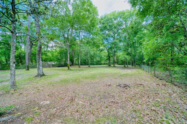 103 County Road 370, Splendora, TX 77372