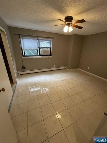 17 68th Street 7, Guttenberg, NJ 07093