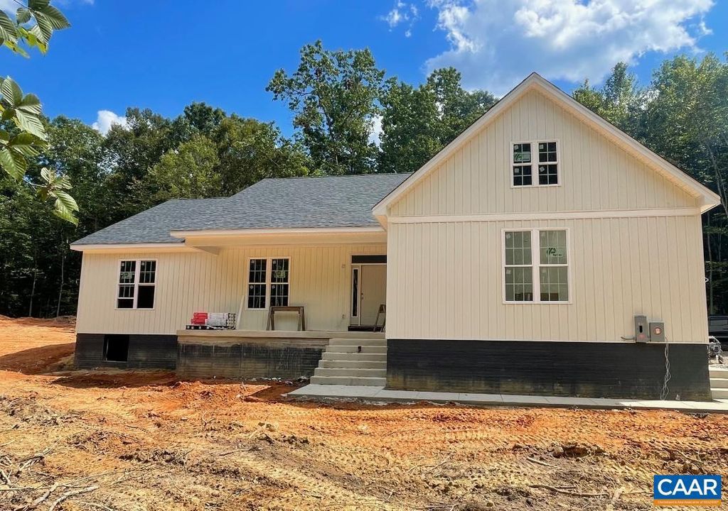 2192 HORSESHOE FARM RD, Louisa, VA 23093