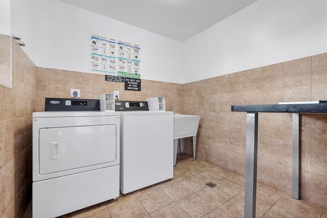 4270 NW 40th Street 205, Lauderdale Lakes, FL 33319