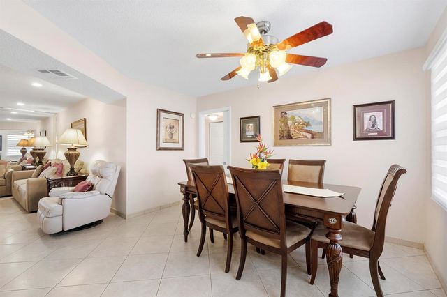 4270 NW 40th Street 205, Lauderdale Lakes, FL 33319