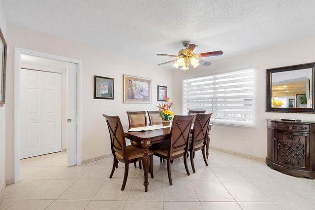 4270 NW 40th Street 205, Lauderdale Lakes, FL 33319