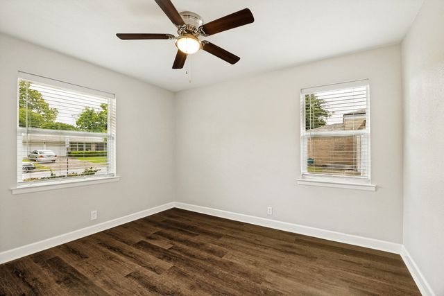 607 N Cottonwood Drive, Richardson, TX 75080