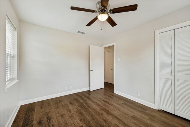 607 N Cottonwood Drive, Richardson, TX 75080
