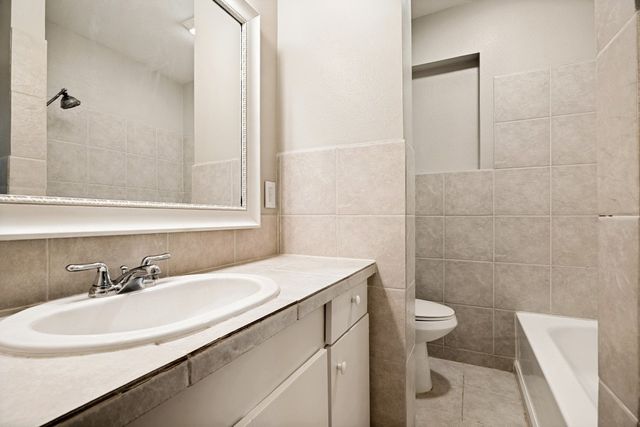 607 N Cottonwood Drive, Richardson, TX 75080