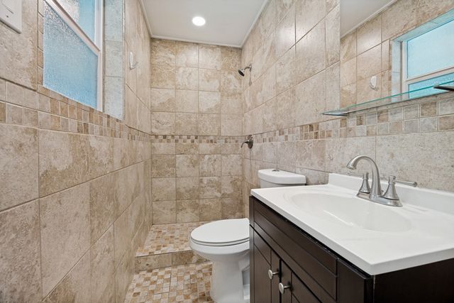 607 N Cottonwood Drive, Richardson, TX 75080