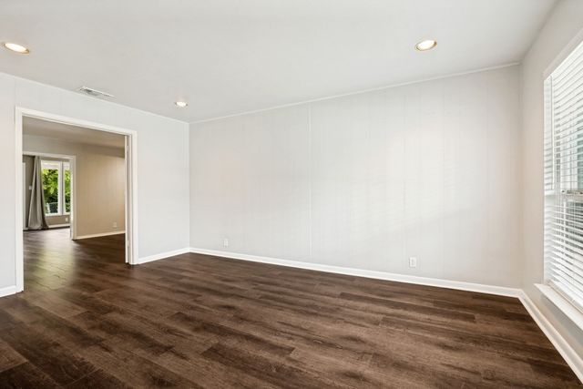 607 N Cottonwood Drive, Richardson, TX 75080
