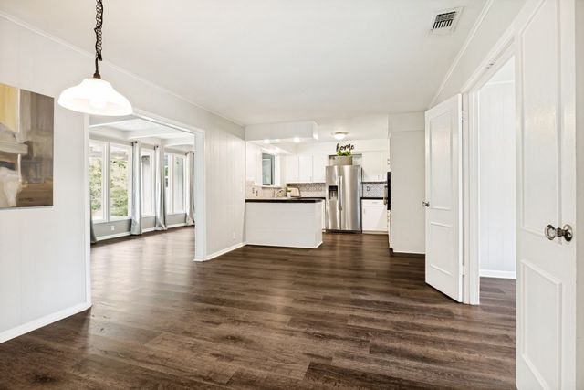 607 N Cottonwood Drive, Richardson, TX 75080