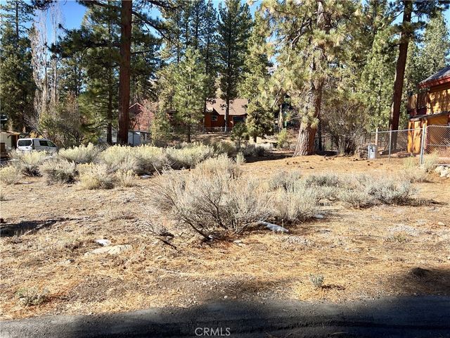 1 Canyon Road, Fawnskin, CA 92333