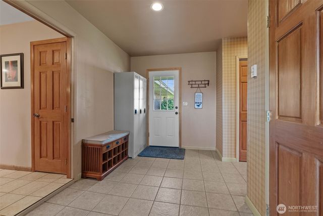 24415 N Crescent Road, Chattaroy, WA 99003