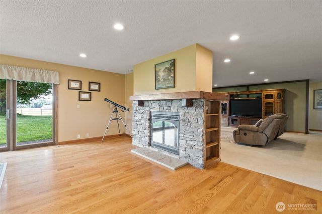 24415 N Crescent Road, Chattaroy, WA 99003