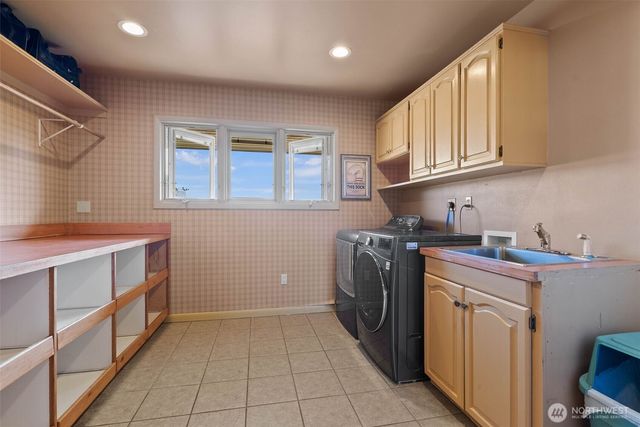 24415 N Crescent Road, Chattaroy, WA 99003