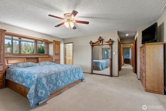 24415 N Crescent Road, Chattaroy, WA 99003