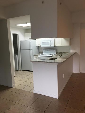 2801 SARENTO Place 302, Palm Beach Gardens, FL 33410