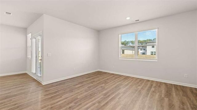 310 Friendship Oak Way, Hampton, GA 30228