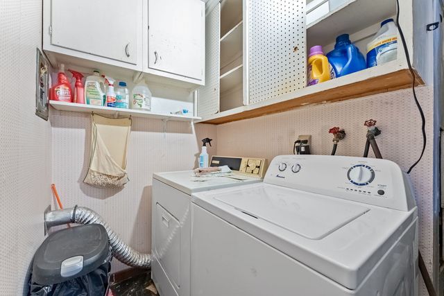 426 7th Street Court E, Milan, IL 61264