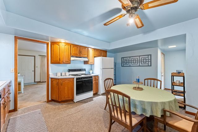 426 7th Street Court E, Milan, IL 61264