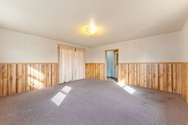 426 7th Street Court E, Milan, IL 61264