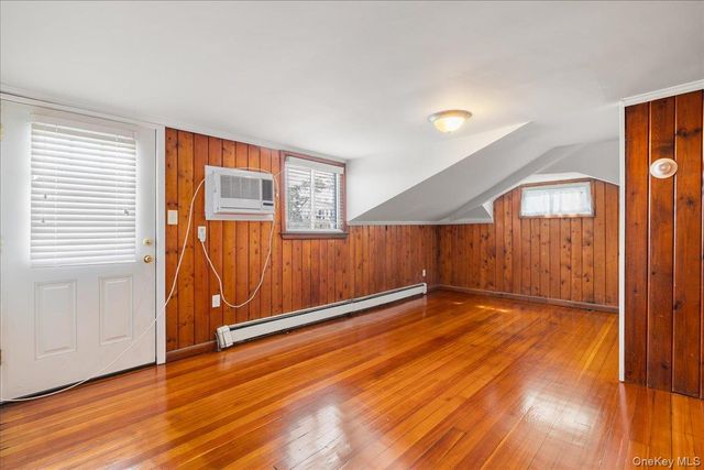 46 Riverdale Avenue, Massapequa, NY 11758