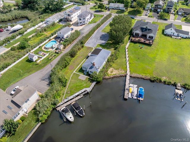 46 Riverdale Avenue, Massapequa, NY 11758