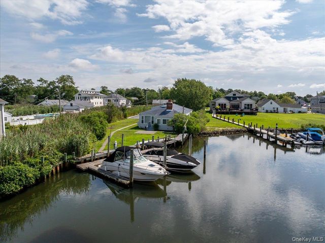 46 Riverdale Avenue, Massapequa, NY 11758