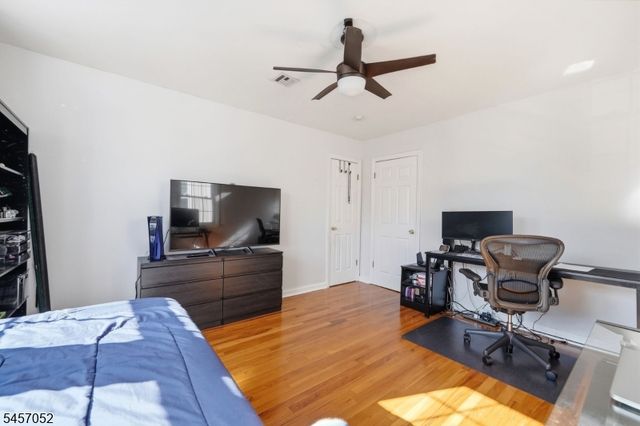 223 Woodlawn Ave, Linden City, NJ 07036