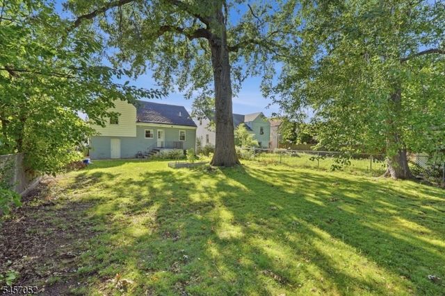 223 Woodlawn Ave, Linden City, NJ 07036
