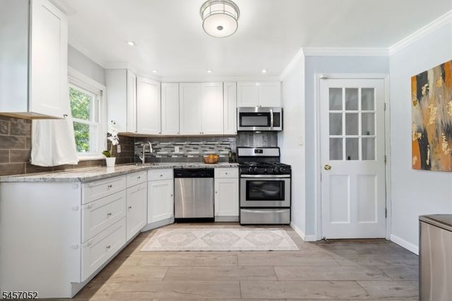 223 Woodlawn Ave, Linden City, NJ 07036